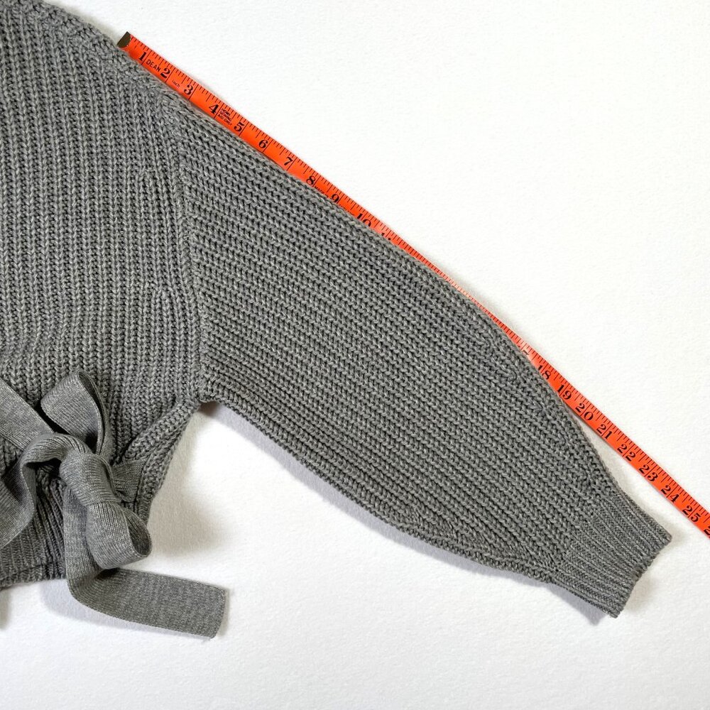 H&M Divided Ribbed Knit Wrap Cardigan Sweater Size M Gray Cropped - Picture 11 of 14